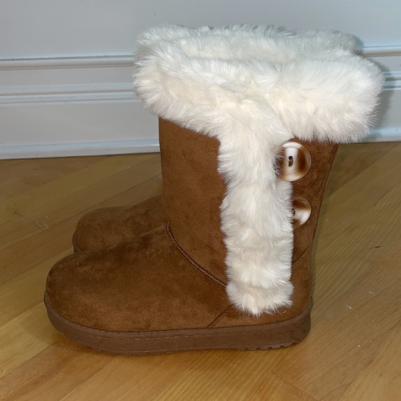 New SO Women's Chestnut Faux Fur Winter Boots - Picture 5 of 11